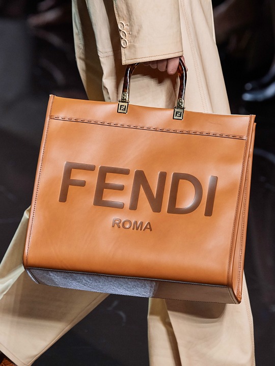 FENDI Sunshine tote bag with seam trim